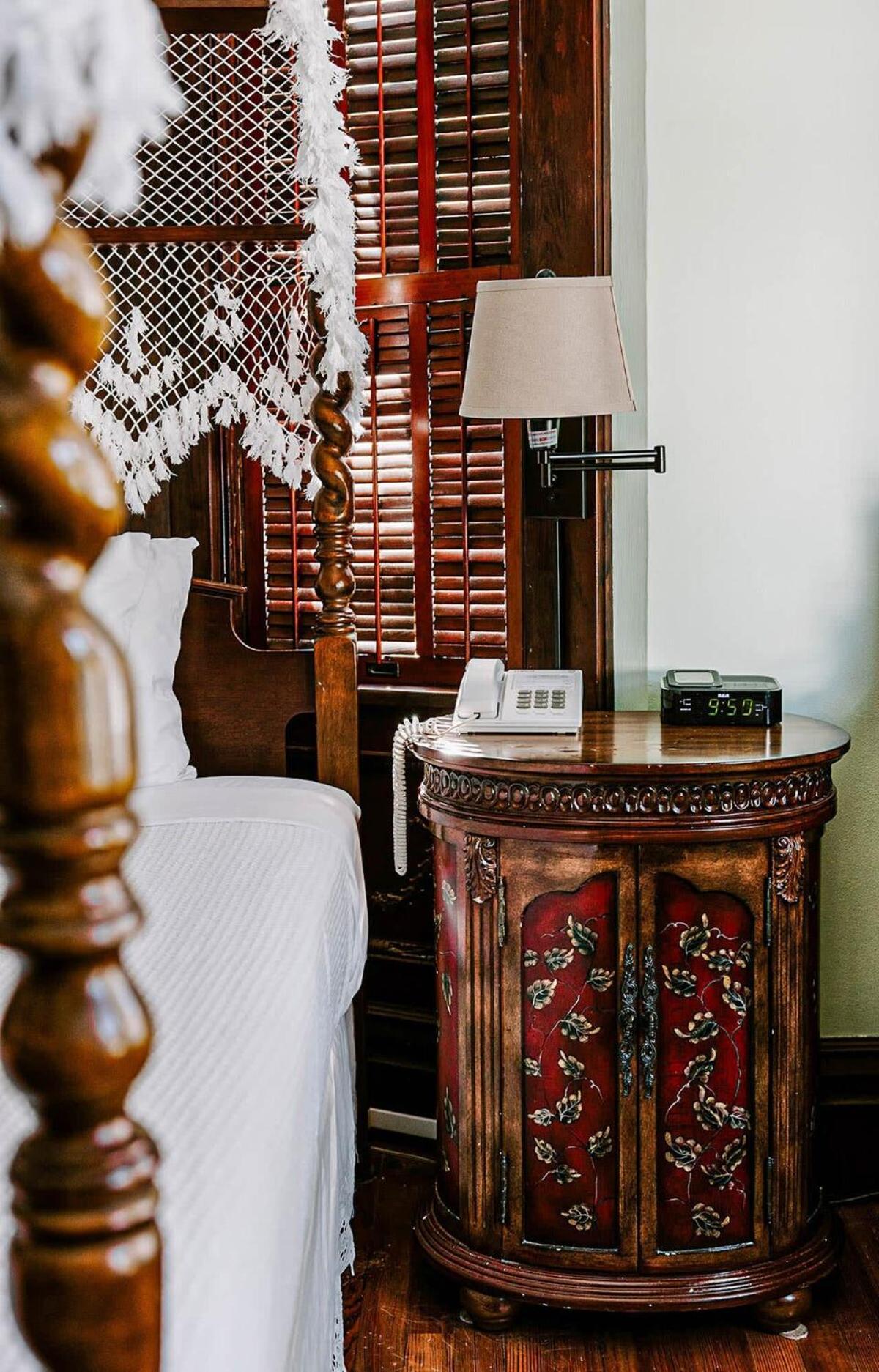 Classic King With Balcony At Curry Mansion Key West Dış mekan fotoğraf